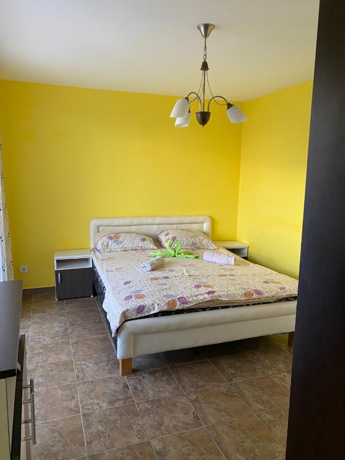 Villa Leona Palushaj Donji Stoj Esterno foto