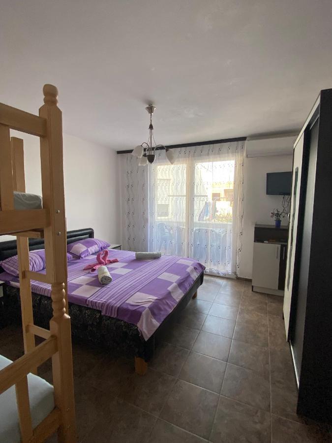 Villa Leona Palushaj Donji Stoj Esterno foto
