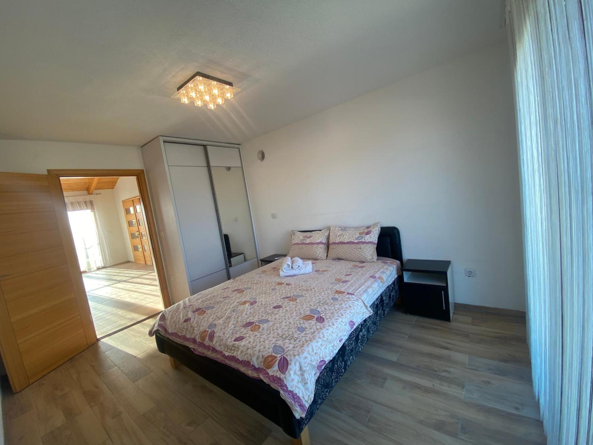 Villa Leona Palushaj Donji Stoj Esterno foto