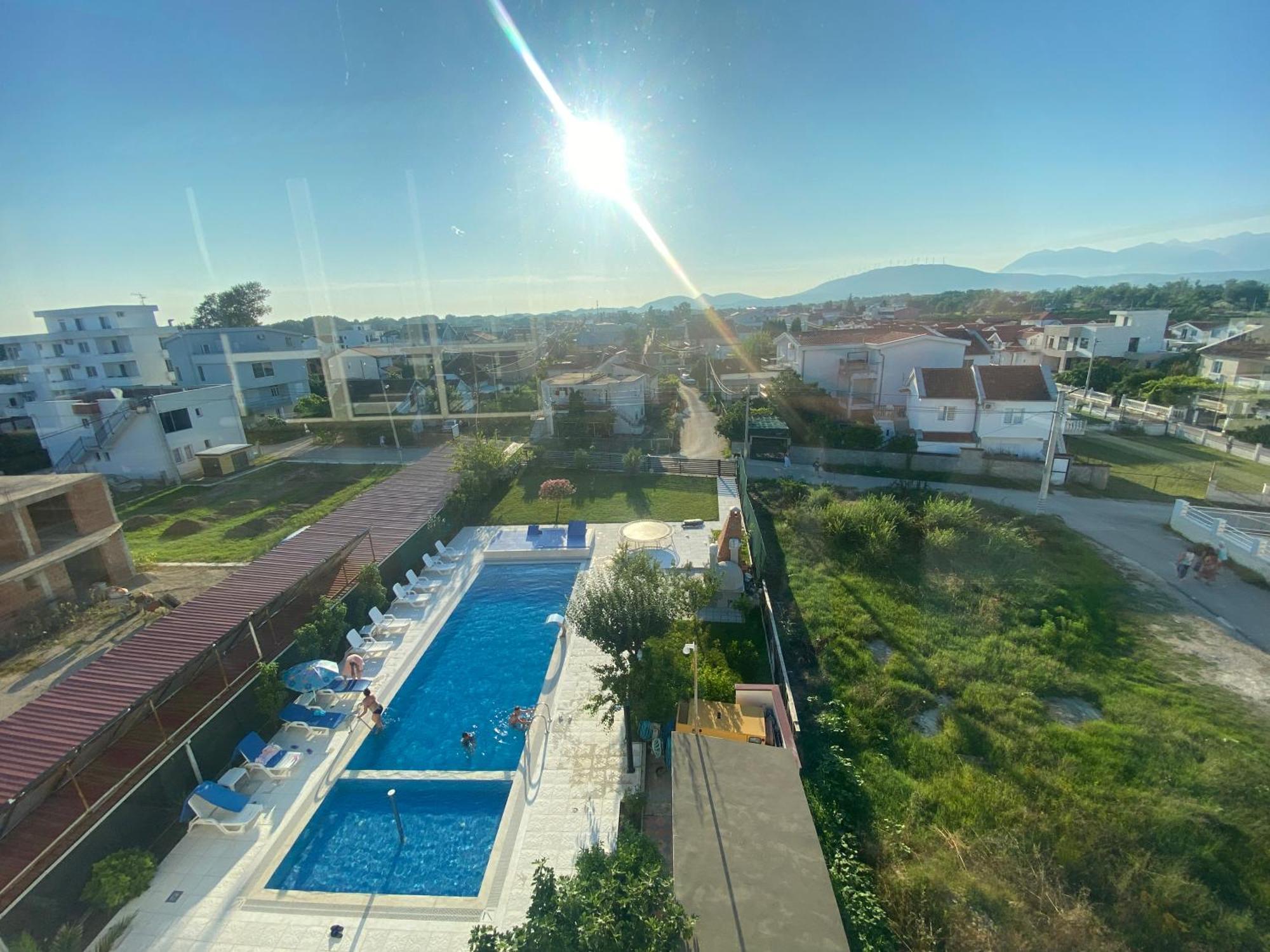 Villa Leona Palushaj Donji Stoj Esterno foto